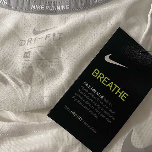 NWT Nike Running Dri-Fit White Ventilated Athletic Tank Top - Picture 4 of 4
